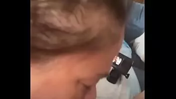 Redare Curva din Wisconsin suge pula pe Peters până vine în oconto