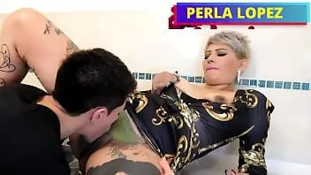 播放 操我的继母，这样她就不会出去，我给了她，直到我累了