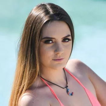 ポルノスター Kinsley Kane