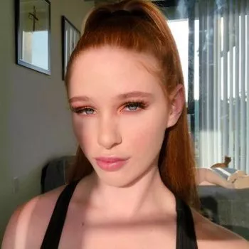 পর্নস্টার Scarlett Snow