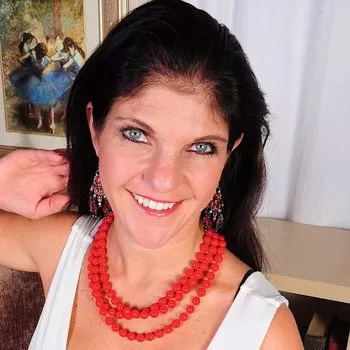 Pornostar Coralyn Jewel