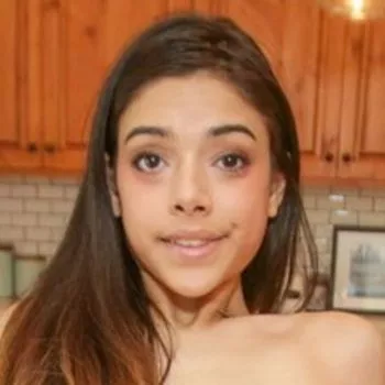 अभिनेता Harmony Wonder